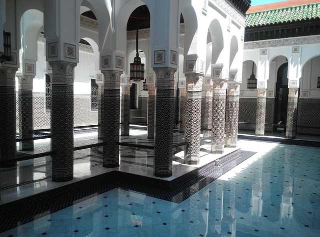 Morocco Magic: Your Complete Travel Guide to the Vibrant Culture, Landscapes, and Hidden Gems